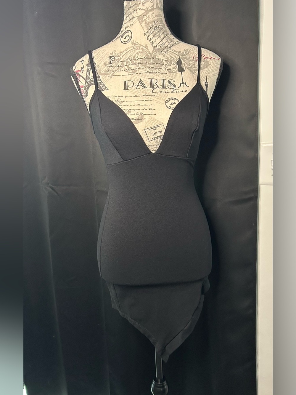 Women’s Windsor V-Neck Evening Dress (XS)